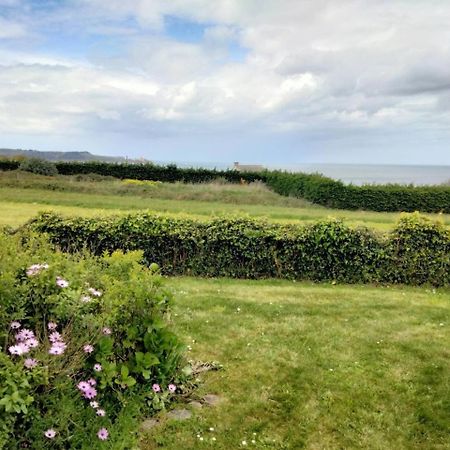Bienvenue Au Studio L'Escale Bleue Avec Vue Mer Et Sur Le Cap Frehel Saint-Cast-le-Guildo Exterior photo